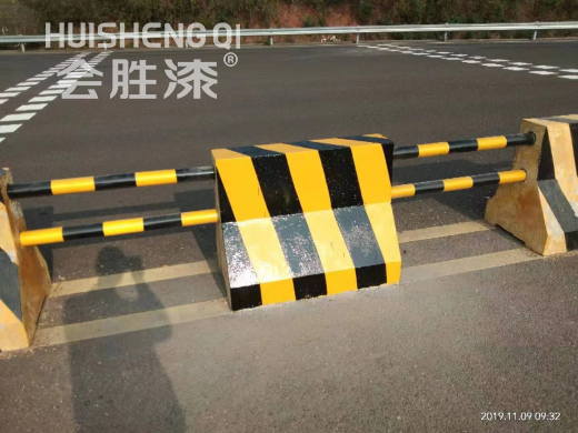 防撞墩反光漆的底漆和面漆是什么，为什么要组合使用？