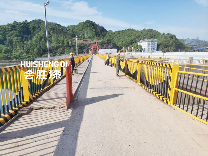 反光涂料总会默默守护着
