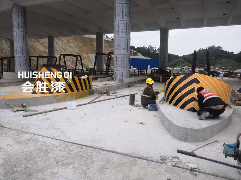 停车场反光漆作用可不小