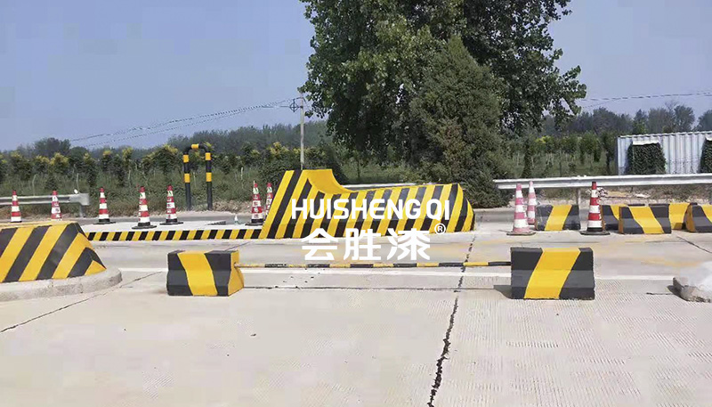 路面反光漆的漆膜厚度多少合适