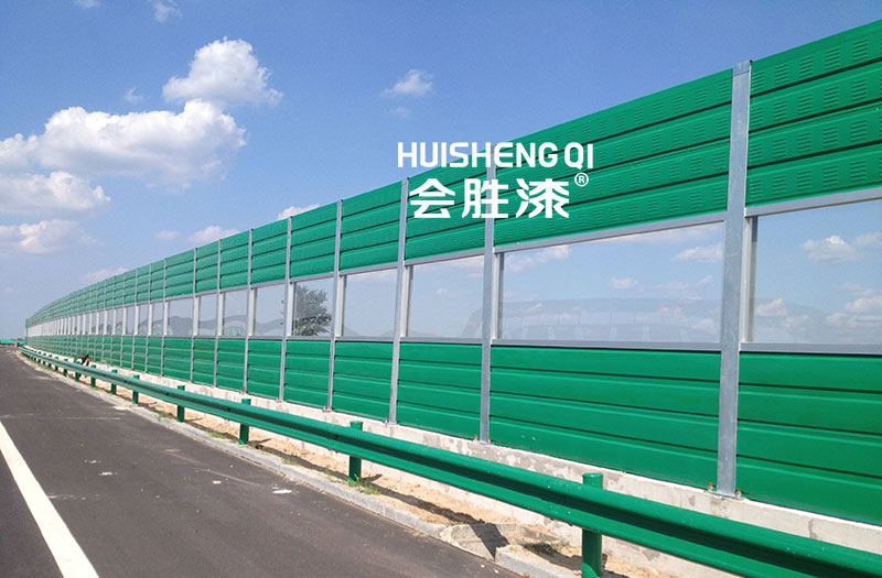 反光漆中的战斗机？