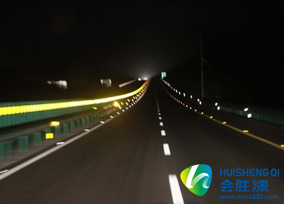 1527388968486130.jpg 公路专用反光漆4.jpg