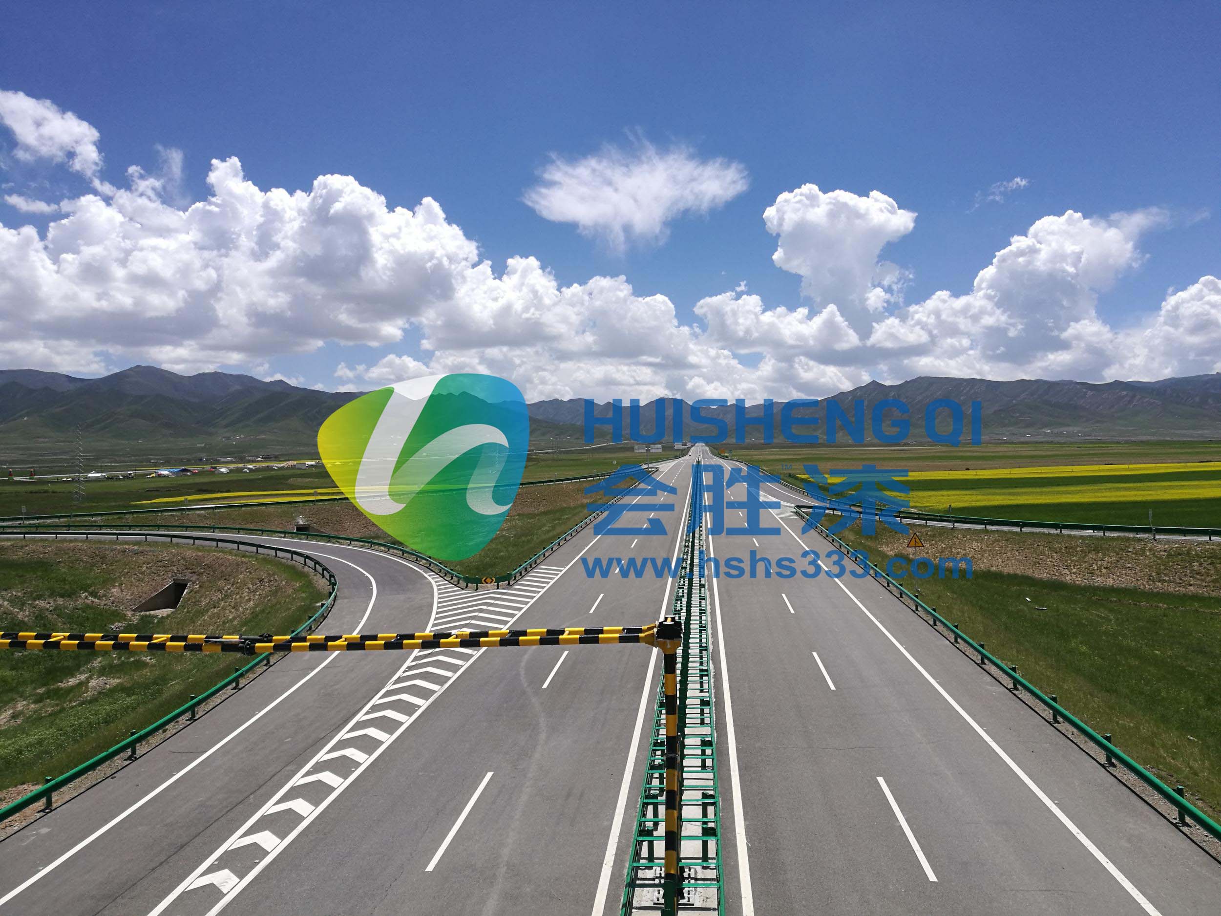 高速公路反光漆1.jpg