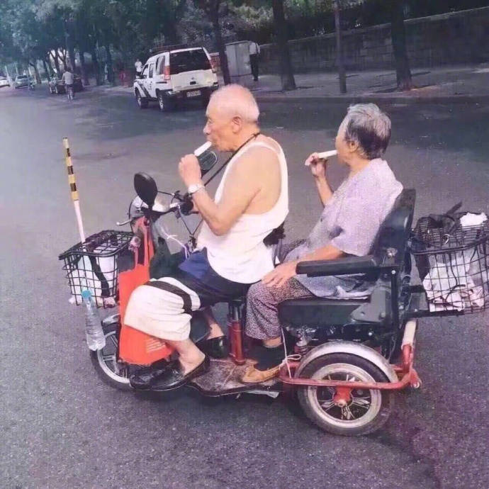 隧道反光漆.jpg
