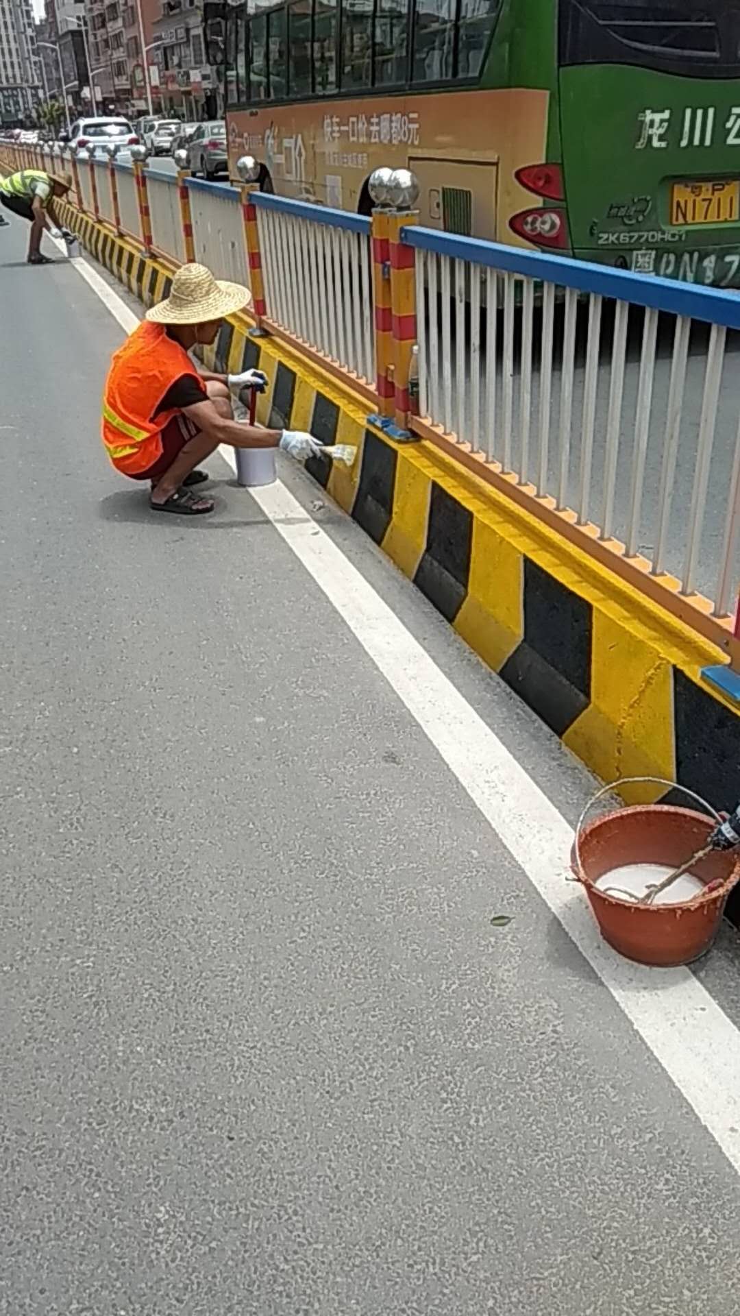 道路黄黑反光漆 道路黄黑反光漆