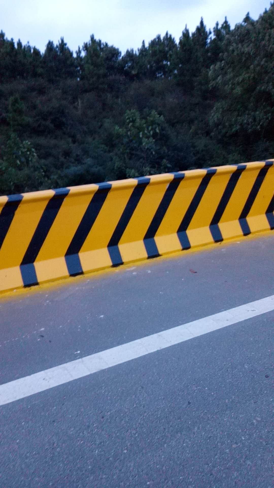 防撞反光漆