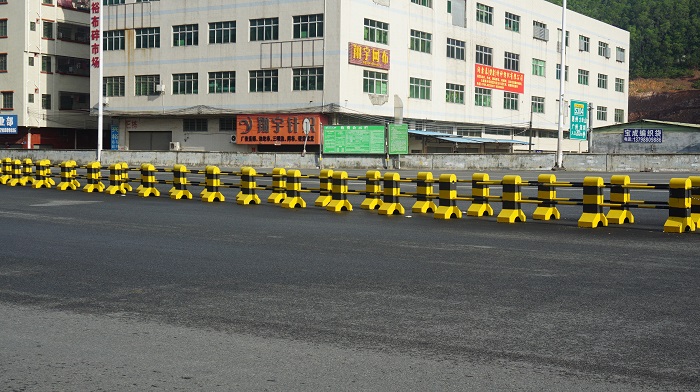 道路防护栏反光漆