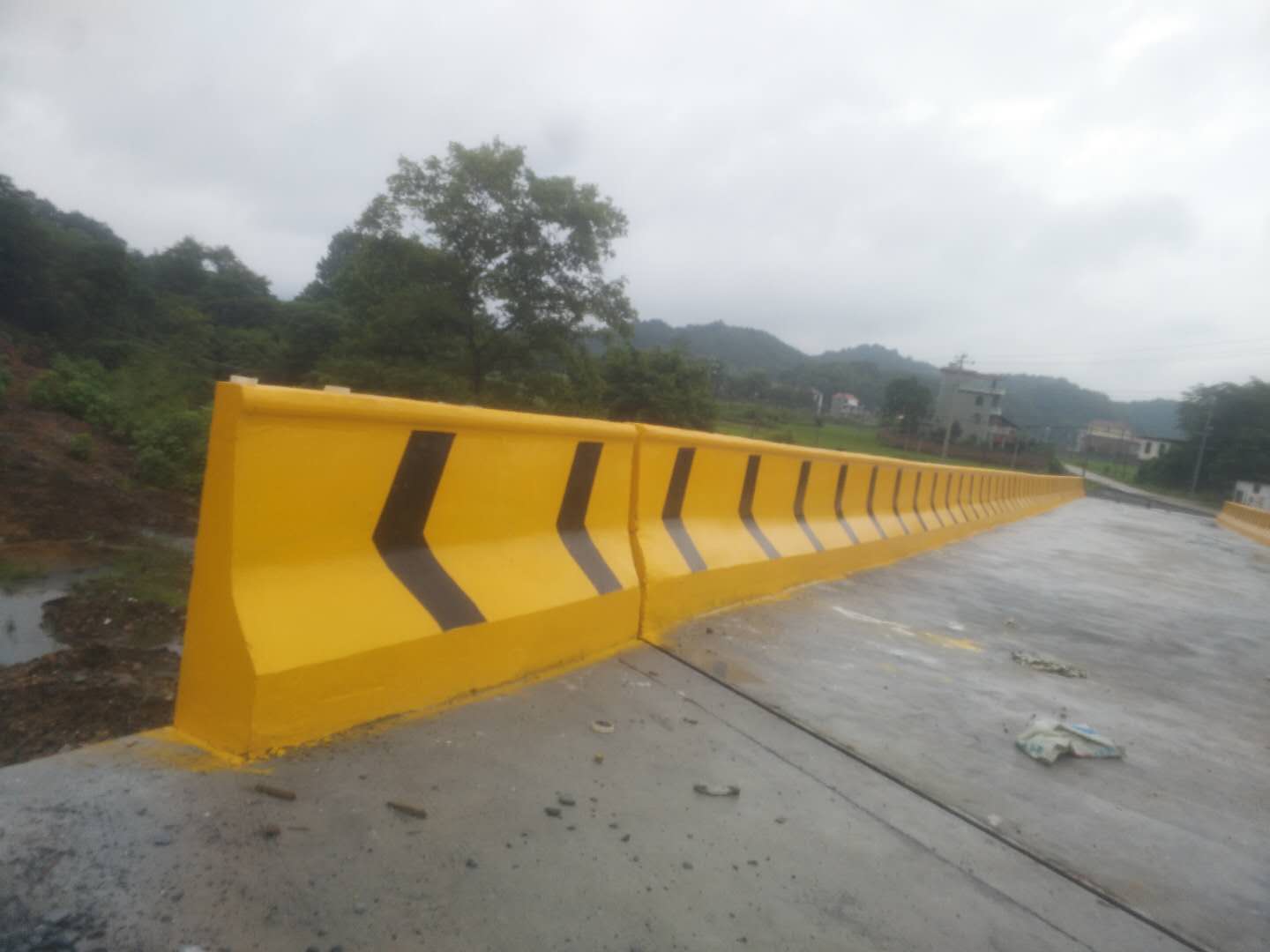 道路防撞反光漆 道路防撞反光漆
