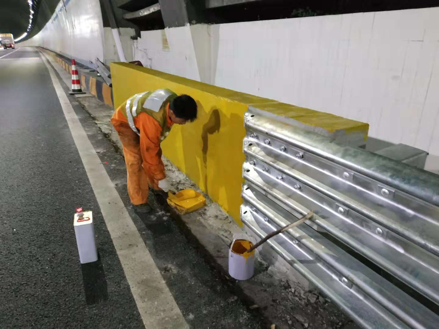 道路防护栏反光漆 道路防护栏反光漆